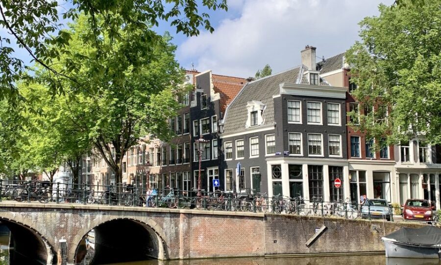 Amsterdam: Red Light District & City Tour German or English - Price and Time on Your Feet: Is $271 Good Value?