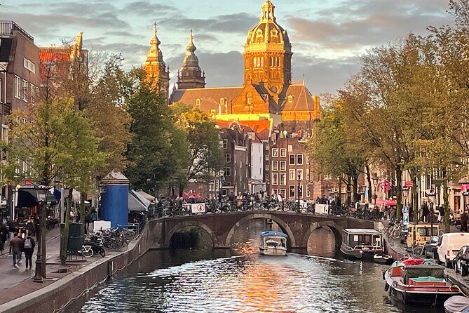 Amsterdam Red Light District: Serene and Other! - Price and Timing: Why $25.45 Makes Sense Here