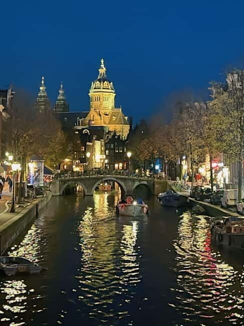 Amsterdam: Red light tour in German/English for groups of 4 people or more - China Town, New Market Square, and the Old Church: why the route isn’t only about sex work