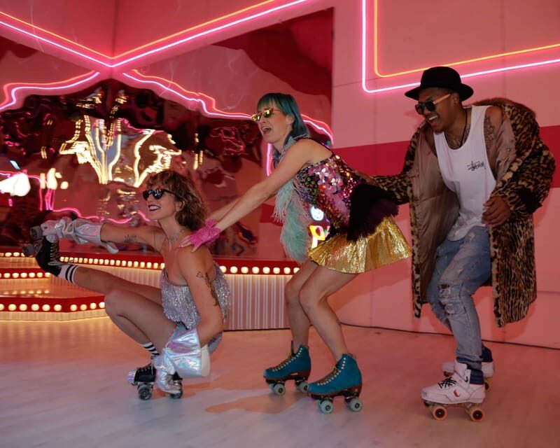 Amsterdam: Roller Dreams & Amsterdam Nightlife Experience - Price and value: why $33 can be a bargain or a bust