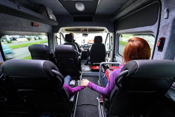 Amsterdam Schiphol Airport (AMS) Round Trip transfer to Amsterdam City - Where this transfer fits best (and who it is for)