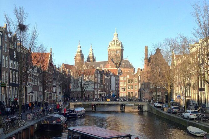 Amsterdam Sightseeing Tour + Hidden Gems + Tastings + PDF guide - Spui Square, Optional Herring, and Begijnhof’s Stillness