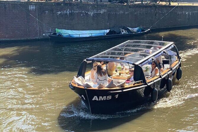 Amsterdam Small-Group Canal Cruise Including Snacks and Drinks - Why Keizersgracht 401 Makes This Feel Like a Local Start