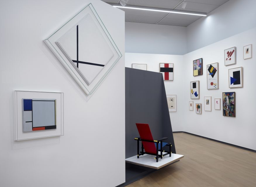Amsterdam: Stedelijk Museum and 1-Hour Canal Cruise - Timing tips: how to avoid the most common day-stress