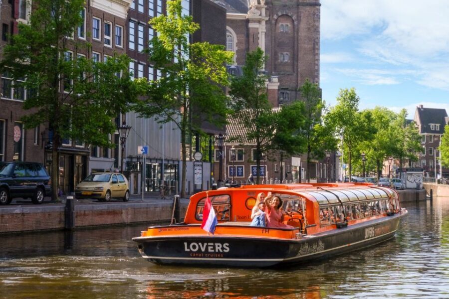 Amsterdam: This Is Holland 5D Flight and Canal Cruise Combo - The practical reality: timing and switching from flight to boat