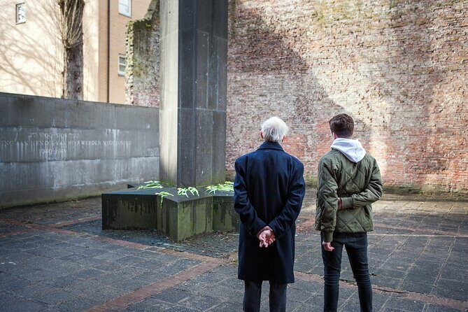 Anne Frank Small Group Walking Tour - Stop 1: Portuguese Synagogue and the power of authentic architecture