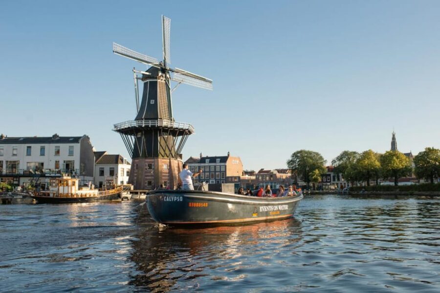 BBQ on Board Haarlem Cruise - Two hours that fit real schedules