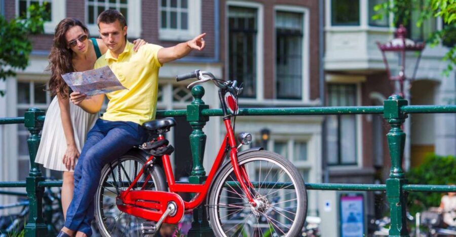 Bike Tour of Amsterdam Old Town, Top Attractions and Nature - The 2-Hour Route Through the 9 Streets, Jordaan, and Big Old Town Squares