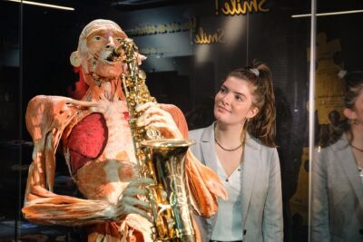 Body Worlds Amsterdam Admission Ticket - The Happiness Project: why happiness shows up in anatomy