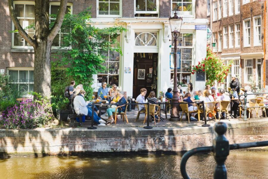 Boutique Dutch Food & History Tour with up to 8 guests only - Who should book this tour, and who should skip it