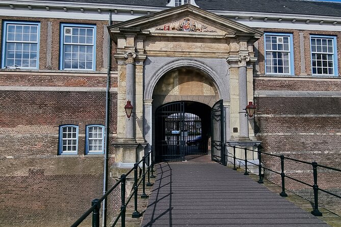 Breda Fun Puzzle Quest: True Lord Self-Guided Tour - Getting started at Willemsbrug (and letting the app do the work)