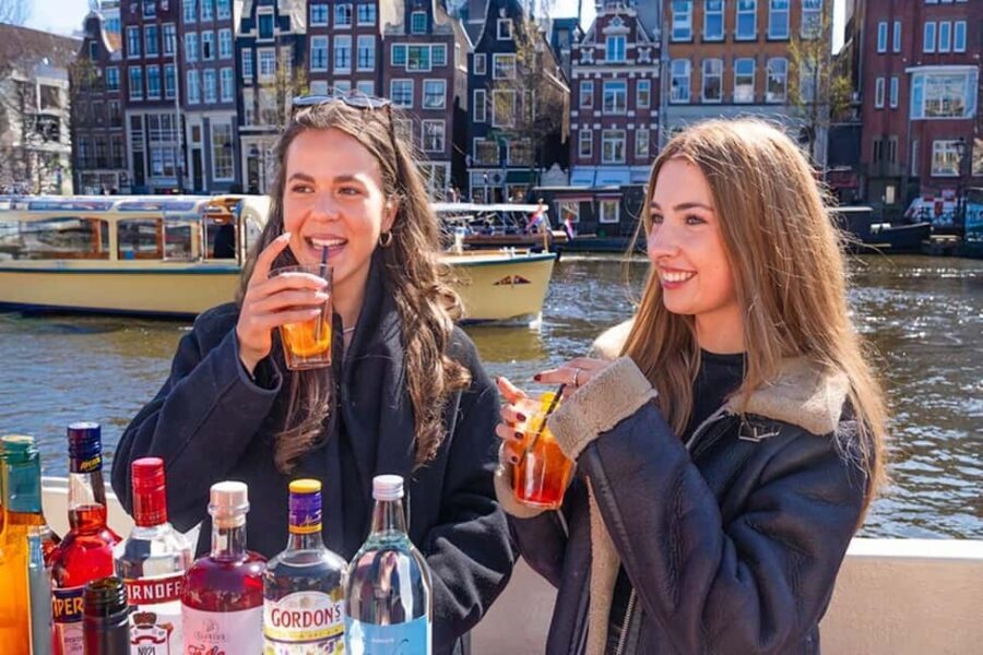 CHEESE AND DRINKS TOUR: A TASTE OF AMSTERDAM ON THE CANALS - Skinny Bridge, Munttoren, and Grimburgwal: Fast Stops With Strong Visual Payoff