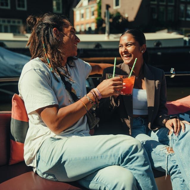COZY AND FUN CANAL TOUR: A UNIQUE JOURNEY THROUGH AMSTERDAM - Electric Boat + Narrow Canals: The “Why This Feels Different” Part