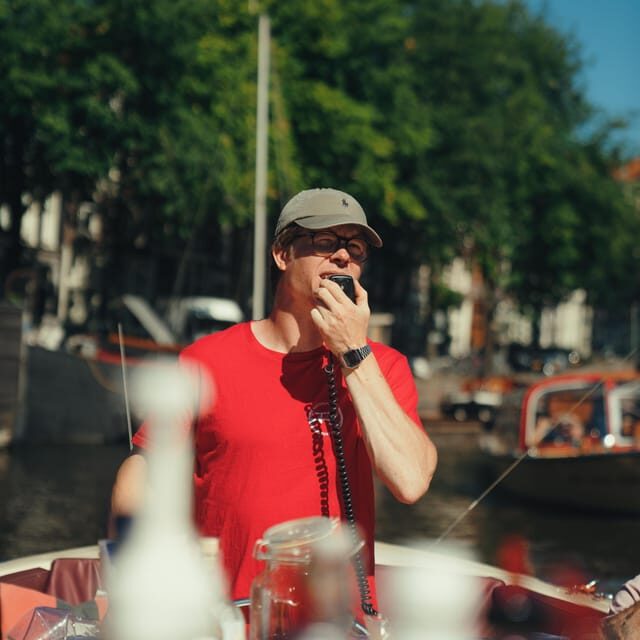COZY AND FUN CANAL TOUR: A UNIQUE JOURNEY THROUGH AMSTERDAM - Should You Book This Cozy Electric Canal Tour?