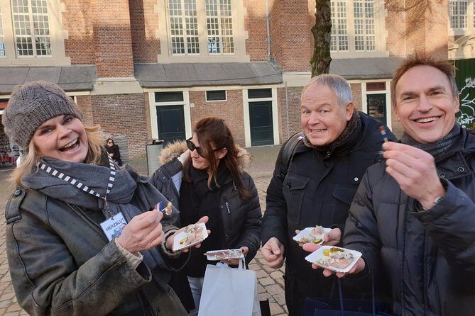 CULTURE with bite, culinary city tour - Dam Square in 45 minutes: the civic heart, explained in plain language