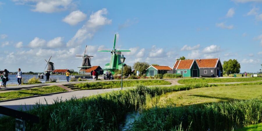 Day Trip to Zaanse Schans, Volendam and Marken - Zaanse Schans windmills: the part most people get wrong
