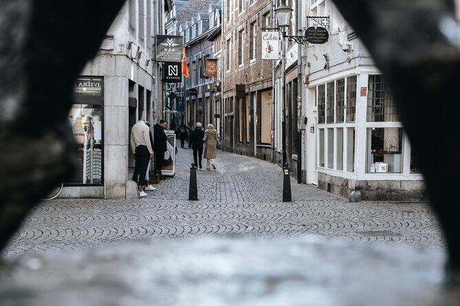Discover Maastricht with a Smile! Culture, History and People - Sint-Servaas Basilica: patron-saint energy and city loyalty