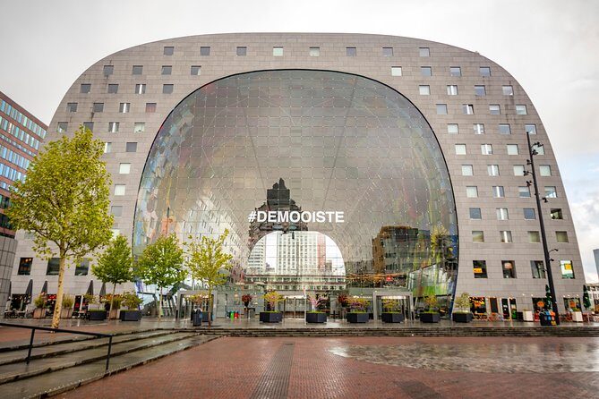 Discover Rotterdam’s most Photogenic Spots with a Local - Stop 1: Rotterdam’s Train-Station Start and the Hunt for Photogenic Views