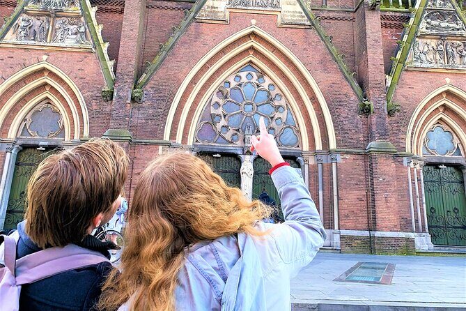 Discover the best spots in Eindhoven with Outside Escape - A Smartphone Escape Walk Through Eindhoven Center