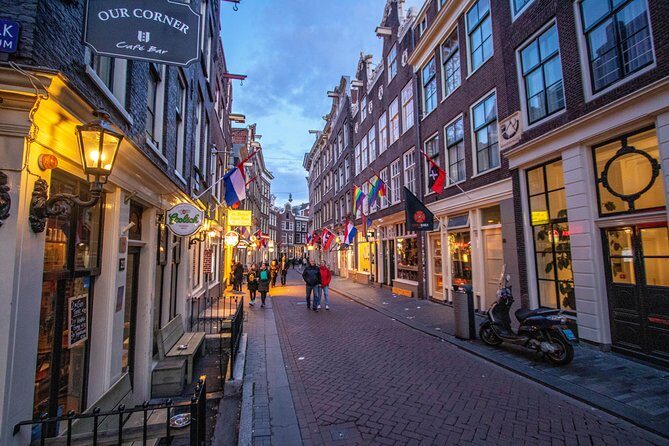 Discover the LGBT side of Amsterdam with a Local - Key things to know before you meet your guide