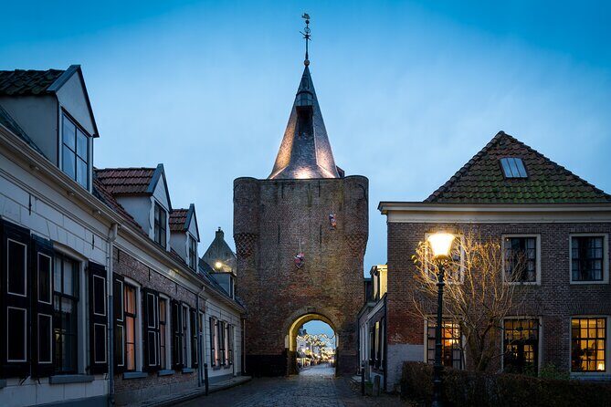 Discover The Netherlands Tour (from Amsterdam) - Guides who connect the whole Dutch story