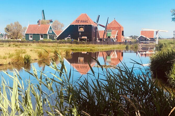 Dreamy Dutch Villages Tour: Giethoorn, Zaanse Schans & More - Pickup, timing, and the max-8 group advantage