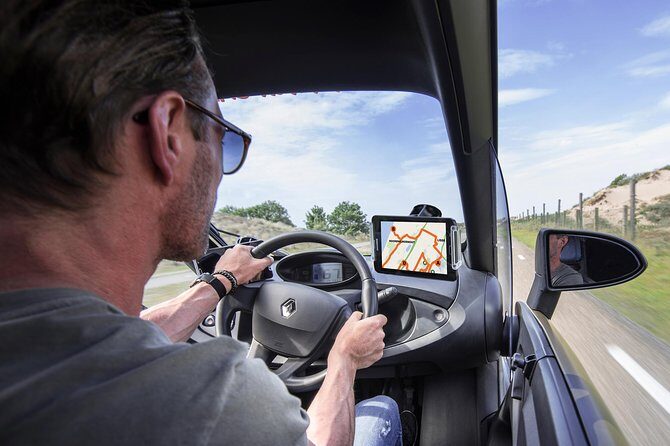 Drive it yourself electric Dutch Countryside GPS audio tour - How the GPS audio guide keeps you from missing the good bits