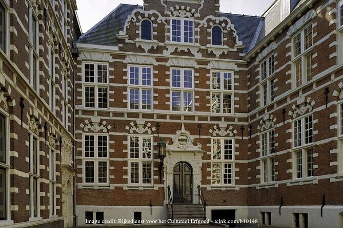 Dutch Golden Age: Private Tour of Amsterdam & Rembrandt's House - Dutch Golden Age, guided for real-world wandering