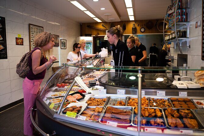 Dutch Street Food Tour on Amsterdam Market - What you’ll eat and drink: lunch tastings plus a boutique beer stop