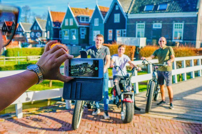 E-fatbike rental Volendam - Countryside of Amsterdam - The dikes and the Gouwzee: where the countryside becomes the story