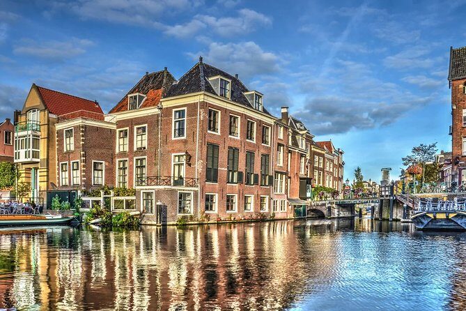 e-Scavenger hunt Leiden: Explore the city at your own pace - Stop-by-stop: Pieterskerk Leiden to Hortus Botanicus