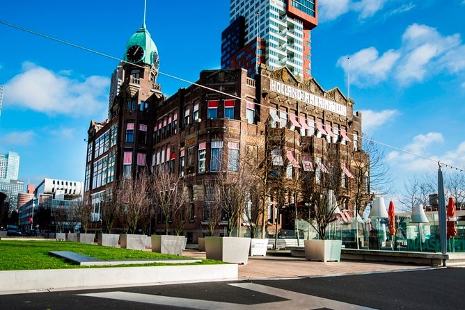 e-Scavenger hunt Rotterdam: Explore the city at your own pace - Should you book the e-Scavenger hunt in Rotterdam?