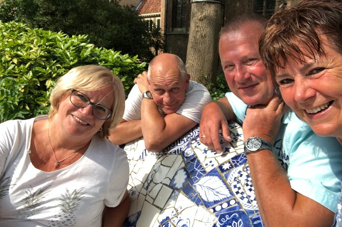 e-Scavenger hunt Volendam: Explore the city at your own pace - What the Qula hunt actually gives you on your phone