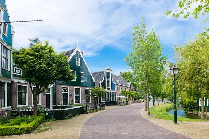 Excursion to the mills of Zaanse Schans - Cheese factory tasting: Gouda process in plain terms
