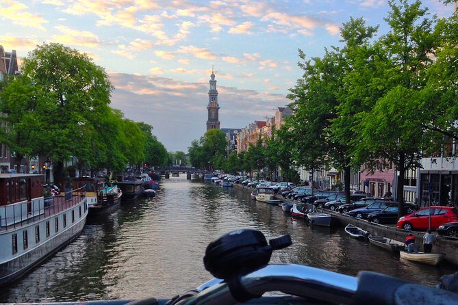 Explore hidden streets with friends - Private Tour - How long is it, and will you feel it in your feet?