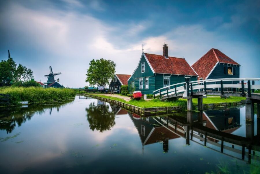 From Amsterdam: 4 Provinces Highlights Van Tour - Who this tour suits best (and who should skip it)