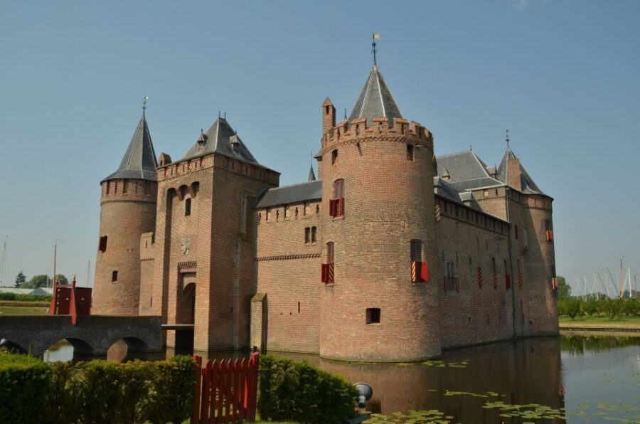 From Amsterdam: Amsterdam Castle Muiderslot Private Tour - The private ride out of Amsterdam: comfort and control