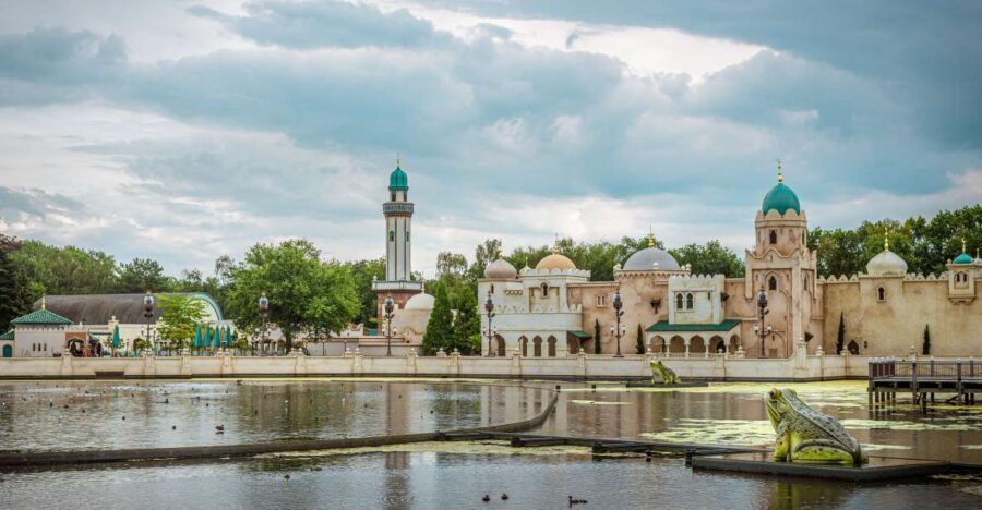 From Amsterdam: Day Trip to Efteling Theme Park with Ticket - The Amsterdam-to-Kaatsheuvel ride: what the private transfer changes