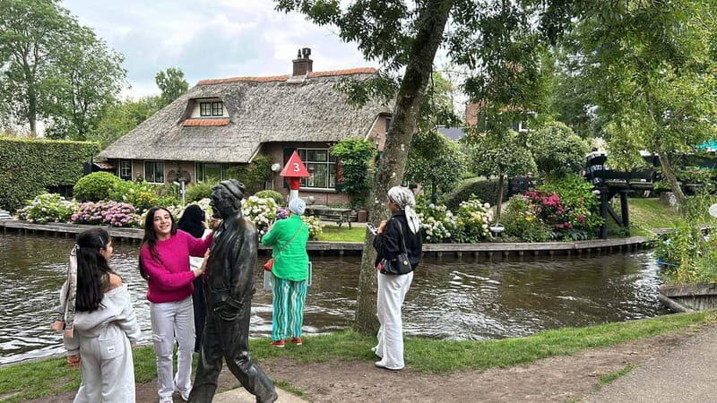 From Amsterdam to Giethoorn Day Trip - The 1-Hour Guided Boat Tour Through Giethoorn’s Canals