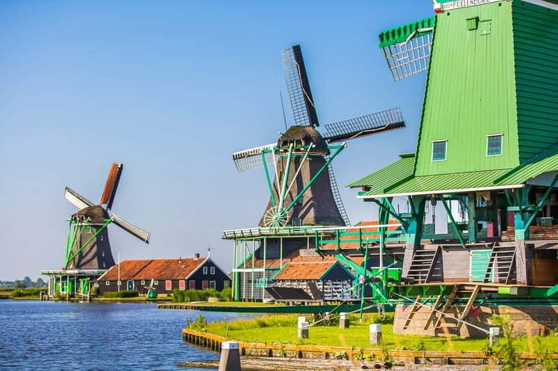 From Amsterdam: Zaanse Schans, Volendam, and Marken Day Trip - Wooden Shoes And Cheese: The Two Traditions People Remember