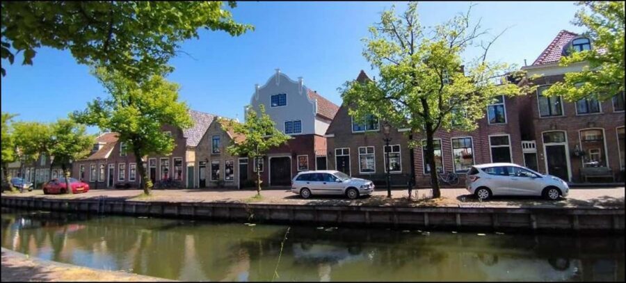 Full-day excursion to Edam, Volendam, and Marken - Volendam’s fishing-village feel: boats, walks, and church stops