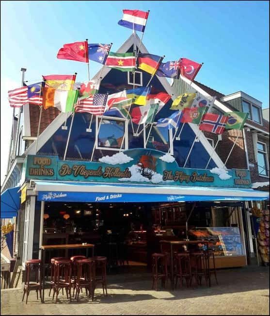 Full-day excursion to Edam, Volendam, and Marken - Marken: photo stops, walking time, and the WWII pause