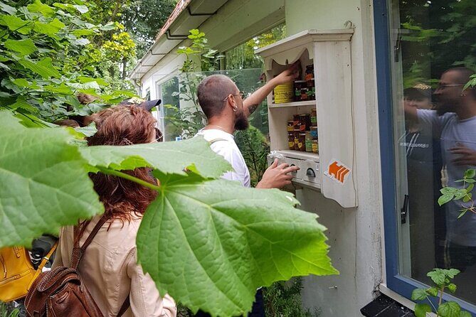 Full-Day Private Guided Countryside Tour from Amsterdam by Bike - Stop 4: Broek en Waterland walk, Golden Age stories, and old-café pancakes