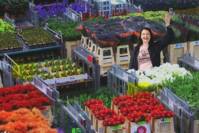 Full-Day Trip From Amsterdam to Keukenhof, Zaanse Schans + Cruise - Catharina Hoeve cheese farm: the hands-on part that makes it memorable