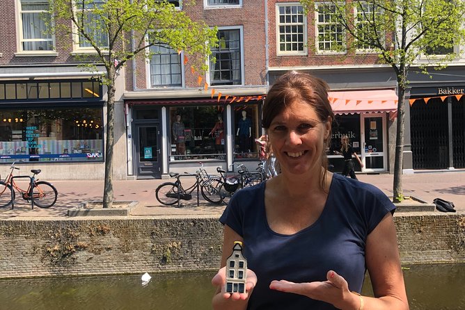 Get the best out of Delft by creating memories during our private walking tour! - Vermeer Centrum Delft: walking the art life, not just the monuments