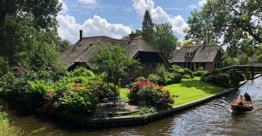 Giethoorm & Exploring the North of The Netherlands Tour - What to Pack and How to Make the Day Feel Easy