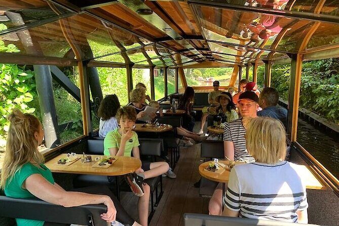 Giethoorn Day Trip from Amsterdam With Cruise and Cheeseplatter - Key things to know before you go