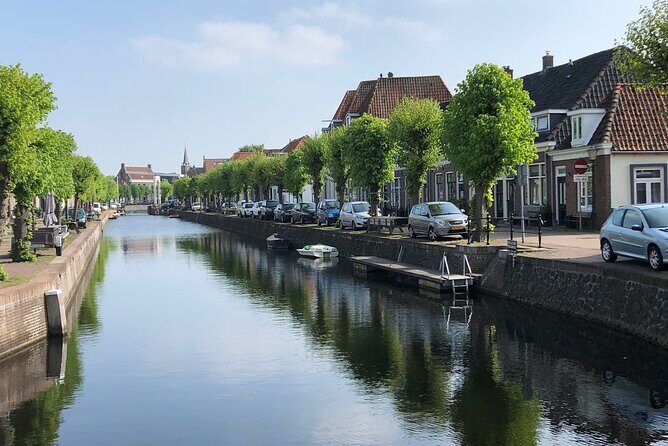 Giethoorn, Private Boat Tour & Exploring the North Netherlands - Giethoorn From the Water: Your Private Punter Experience