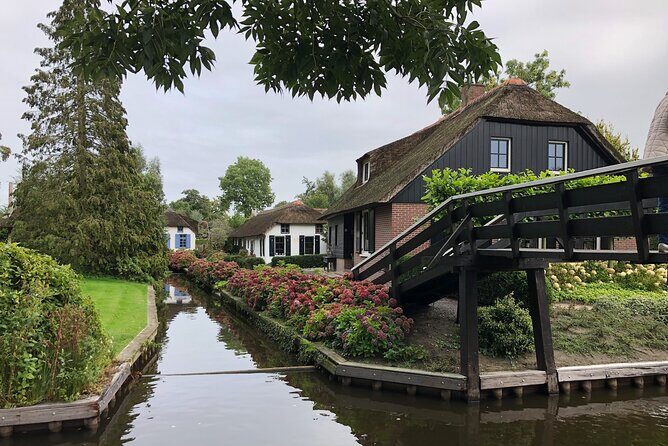 Giethoorn, Private Boat Tour & Exploring the North Netherlands - The Drive Matters: Comfort, Pickup, and a Timed Day