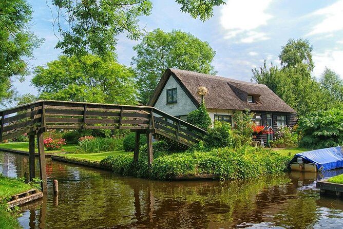Giethoorn Private Tour, Canal Cruise and Windmills from Amsterdam - How this private day trip actually saves your energy